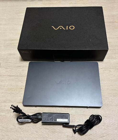 VAIO Z clamshell model VZJ131 memory 16GB SSD256GB Core i5-6267U Windows10