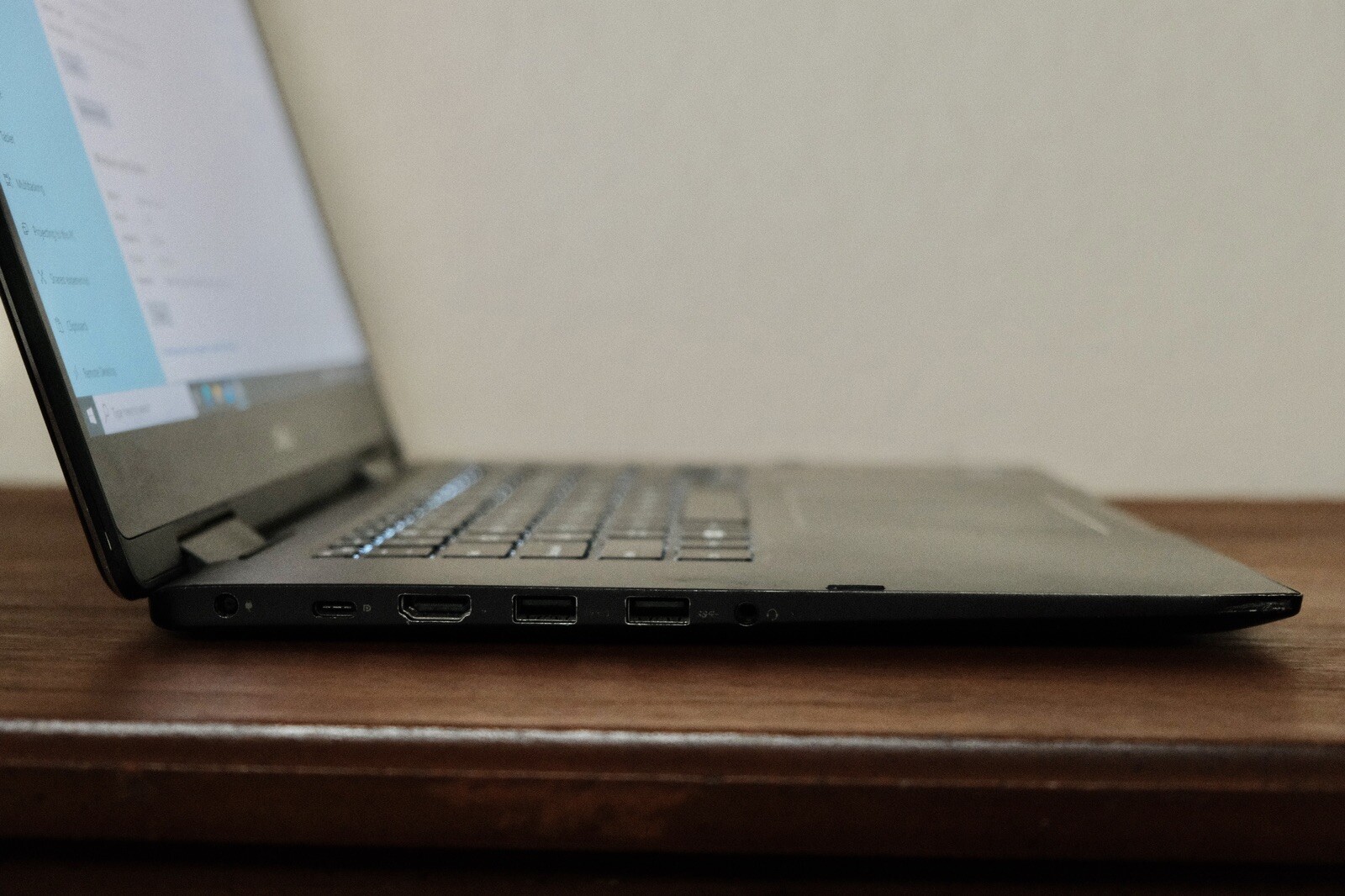 Dell Inspiron 15 – 7573 15.6″ Laptop/Tablet