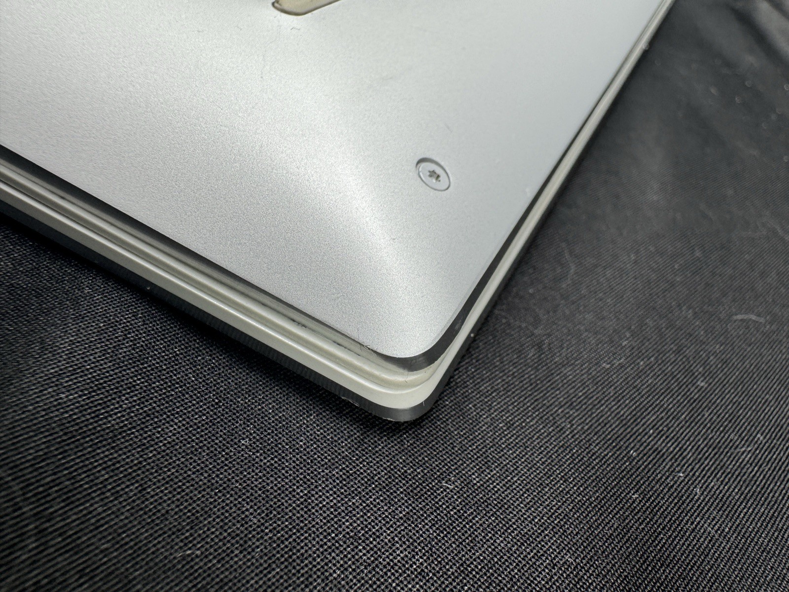 2022 Platinum White Carbon Dell XPS 15 9500 i9-10885H 16Gb 512Gb 1650Ti 4K Touch