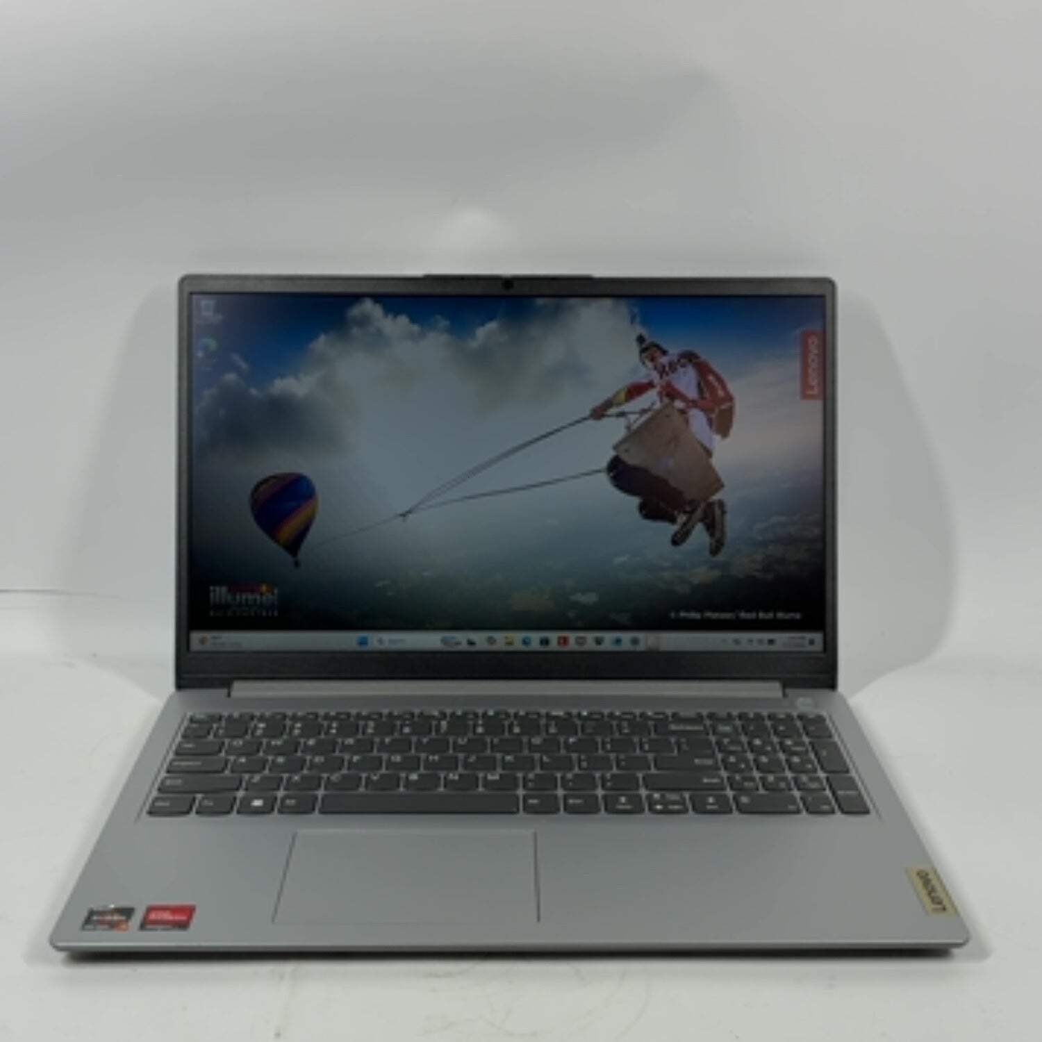 Lenovo IdeaPad 1 15ALC7 15.6″ Ryzen 7 5700U 1.8GHz 16GB RAM 512GB SSD