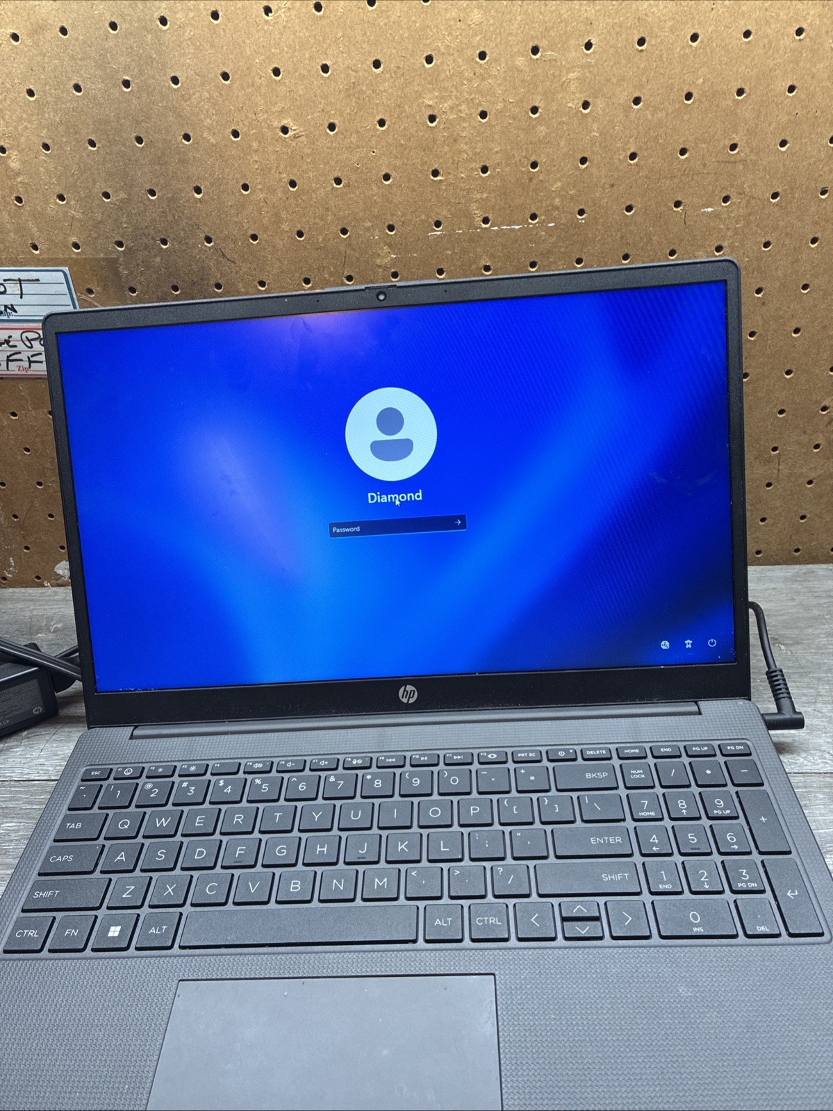 HP 255 G10 15.6″ Laptop W/AMD Ryzen 3 7330U AS-IS NO RETURNS