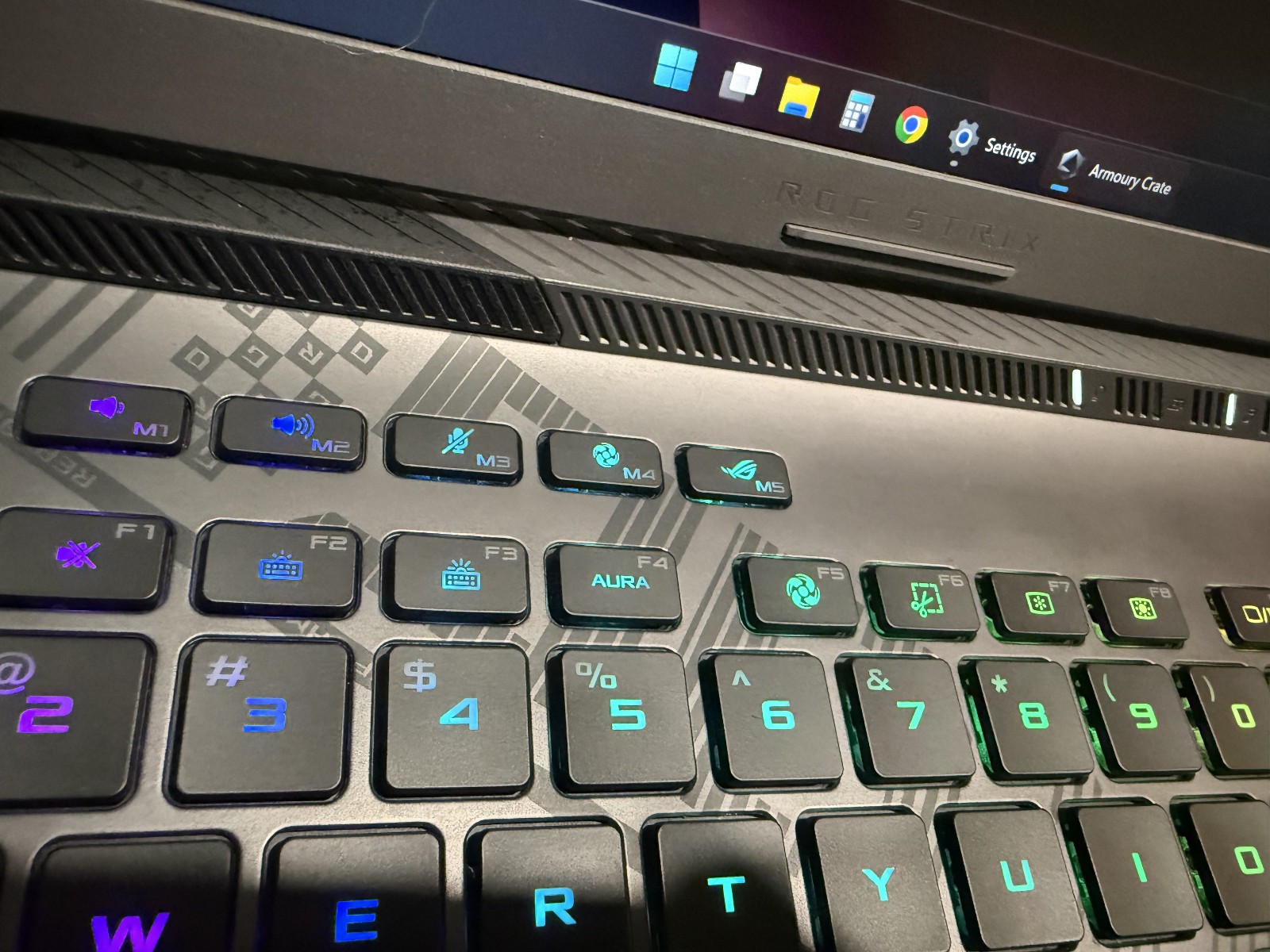 ASUS ROG Strix G16 i9 RTX 4070 2TB (64GB or 32GB RAM option) QHD+ 3ms