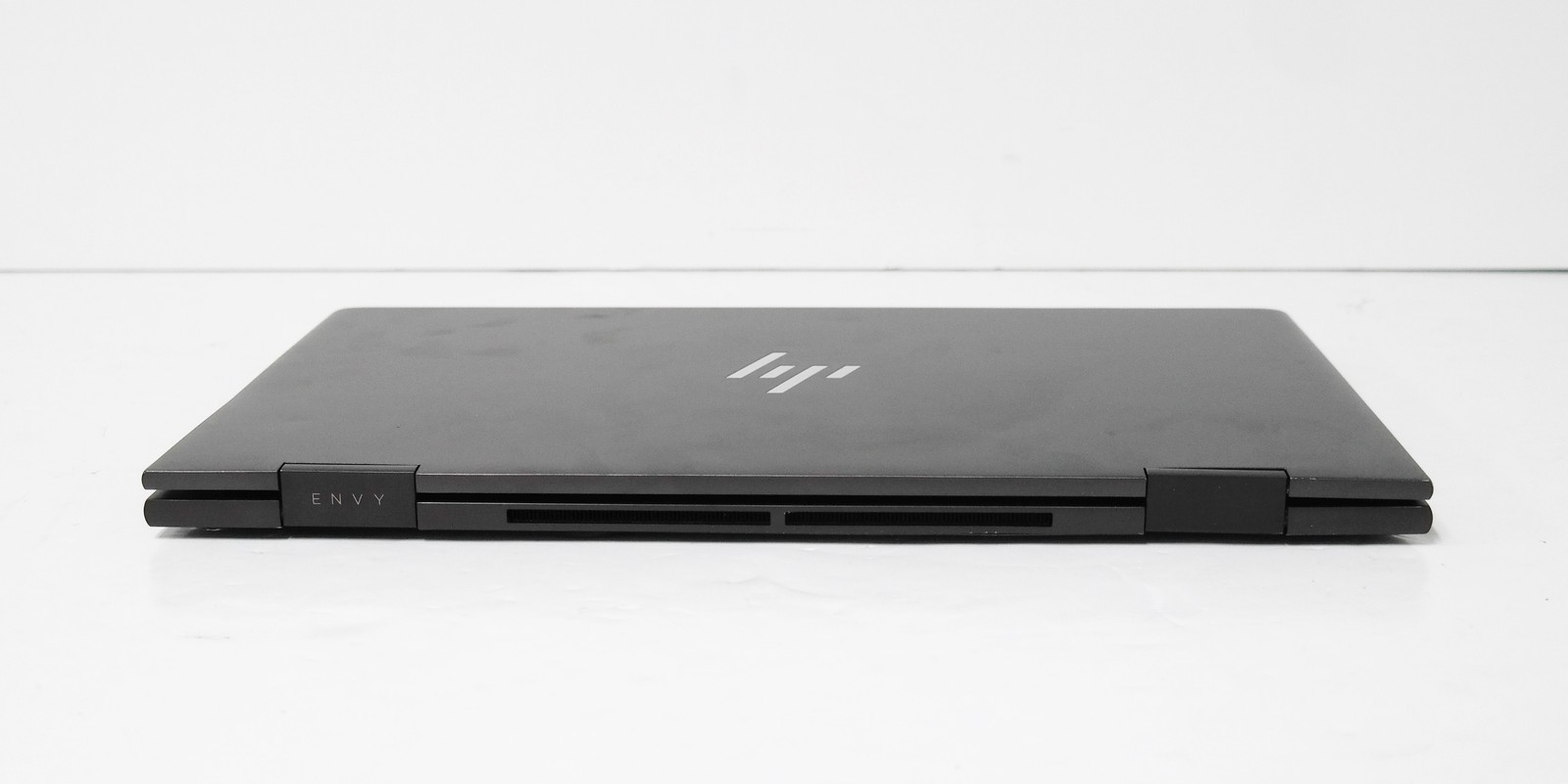 HP ENVY x360 15-ey0013dx 15.6″ AMD Ryzen 5 5625U 8GB 256GB SSD ISSUE