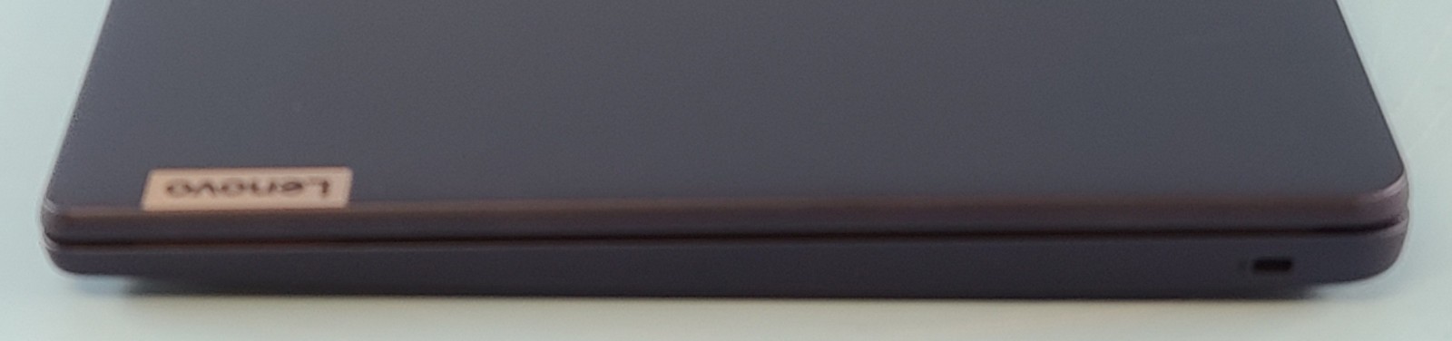 Lenovo IP Slim 3 Chrome 14M868 82XJ0000US 14″ Chromebook Octa-Core 4GB 64GB eMMC
