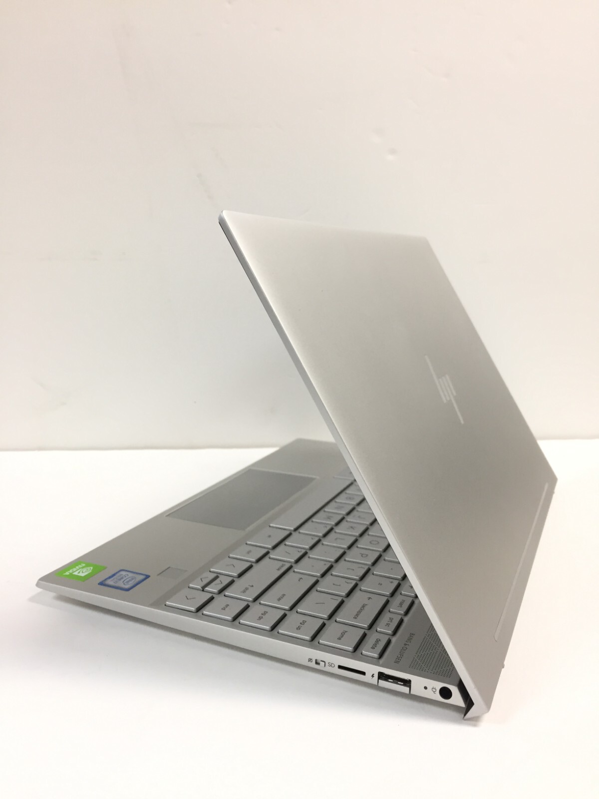*Bad Battery* HP Envy 13-aq0045cl 13.3″ Touch Laptop/i7-8565U/16GB/1TB SSD/MX250