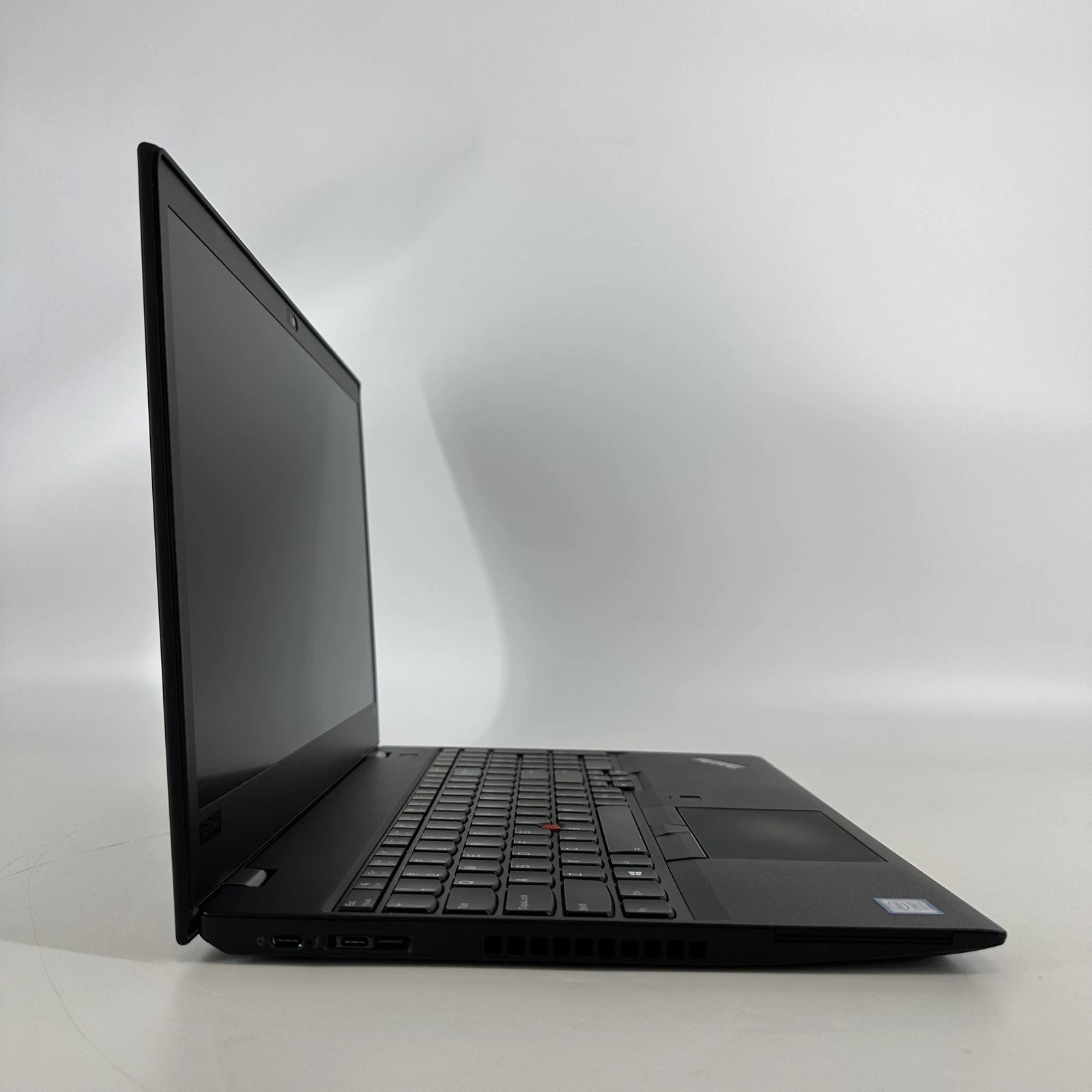 Lenovo ThinkPad P51s 15.6″ FHD i7-7500U 16GB RAM 512GB SSD NVIDIA M520 Win11 Pro