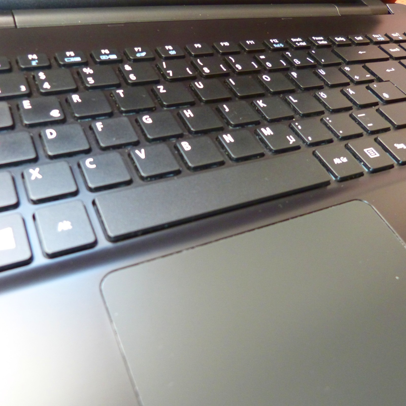 Acer E5 571 UltraBook 15″ FULLHD l SSD Windows 11 Geforce Core i7 HDMI USB3