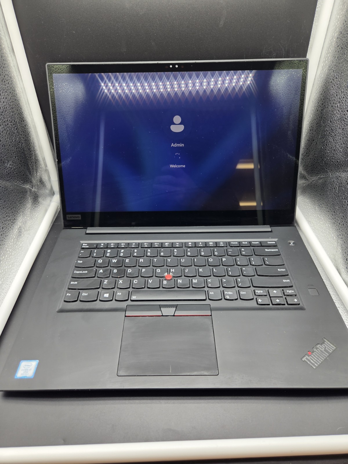 Lenovo ThinkPad P1 Gen 1 15 FHD i7-8850H 2.60GHz 16GB 512GB Quadro P1000 4GB