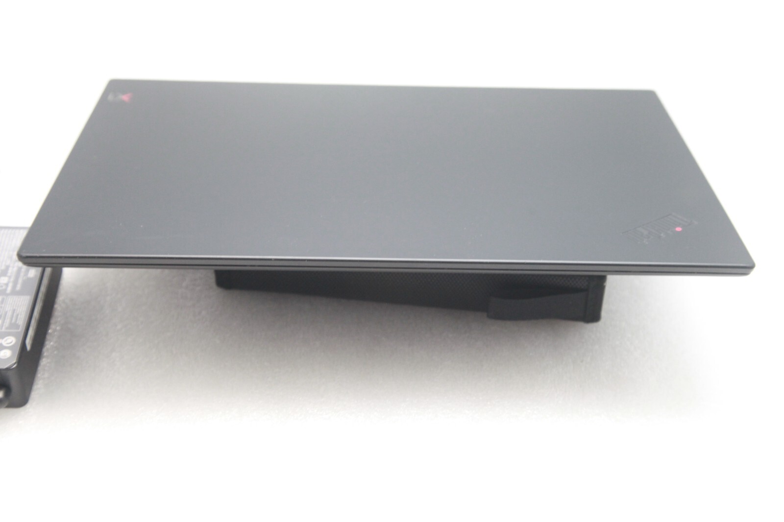 Lenovo ThinkPad X1 carbon 6th gen 14” | i5-8250U | 256GB SSD|8GB|FHD IPS Win11P