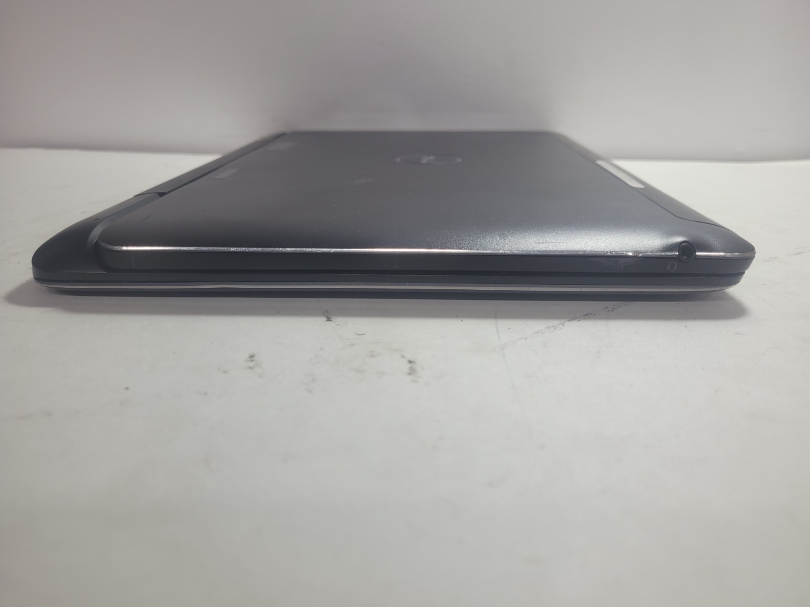 Dell Latitude 7350 P58G Unknown Specs 13.3″ Laptop for Parts/Repair *READ #0275
