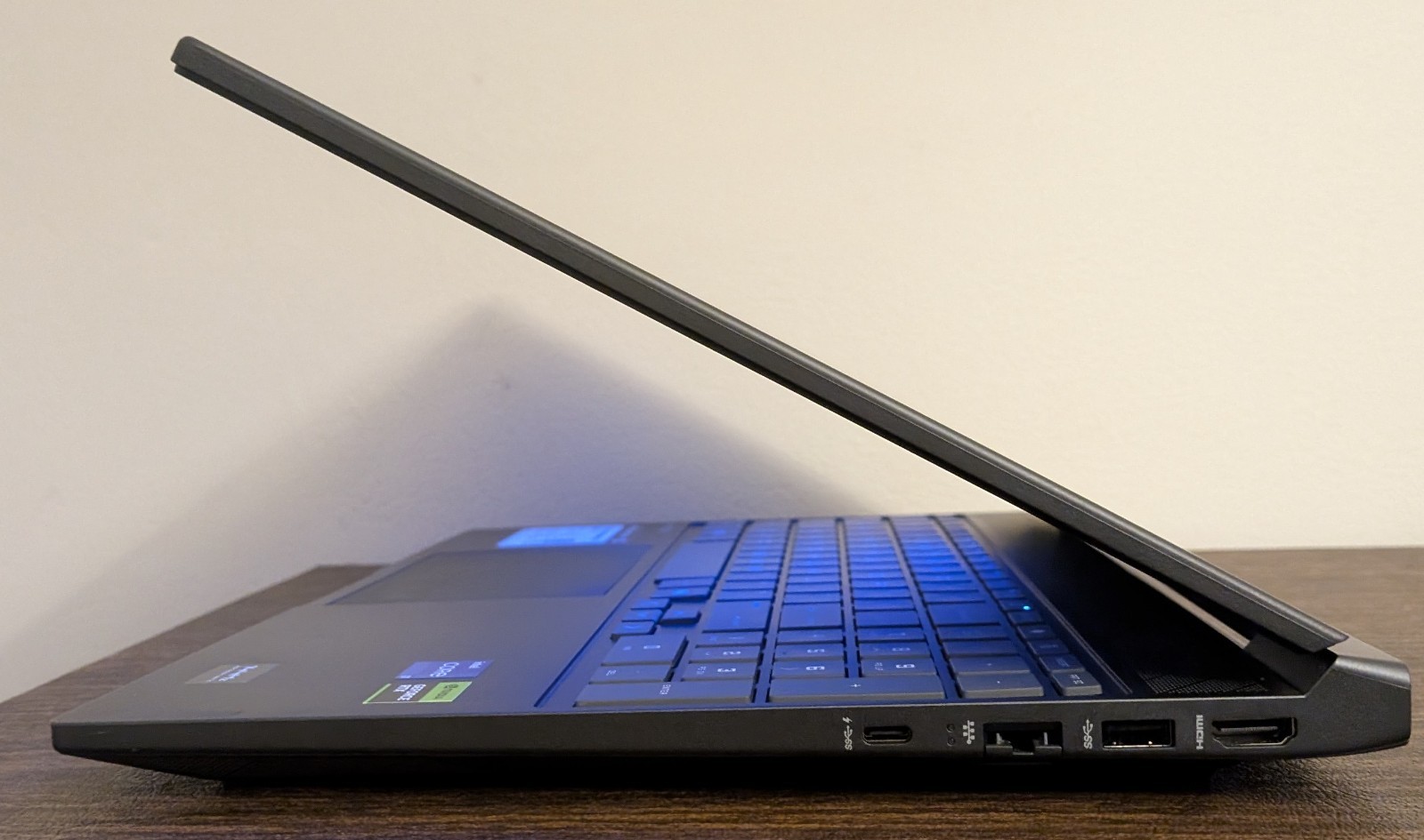 HP Victus 15.6″ FHD 144Hz (Core i7-13620H, 16GB/1TB SSD, RTX 5060) Gaming Laptop