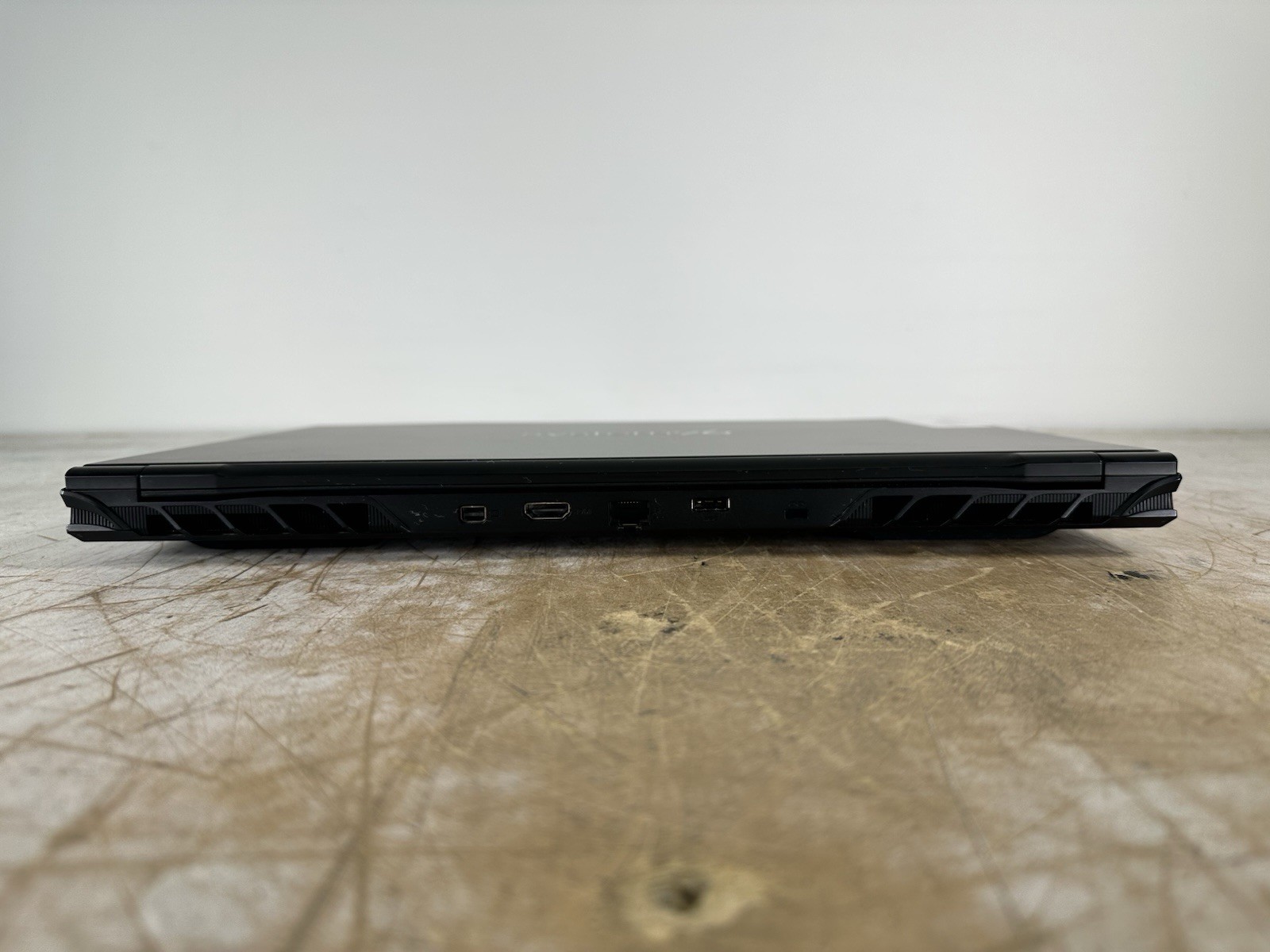 SYSTEM76 SERW13 i9-13900HX @ 1.6GHz, NO RAM/HDD/OS – (FOR PARTS)