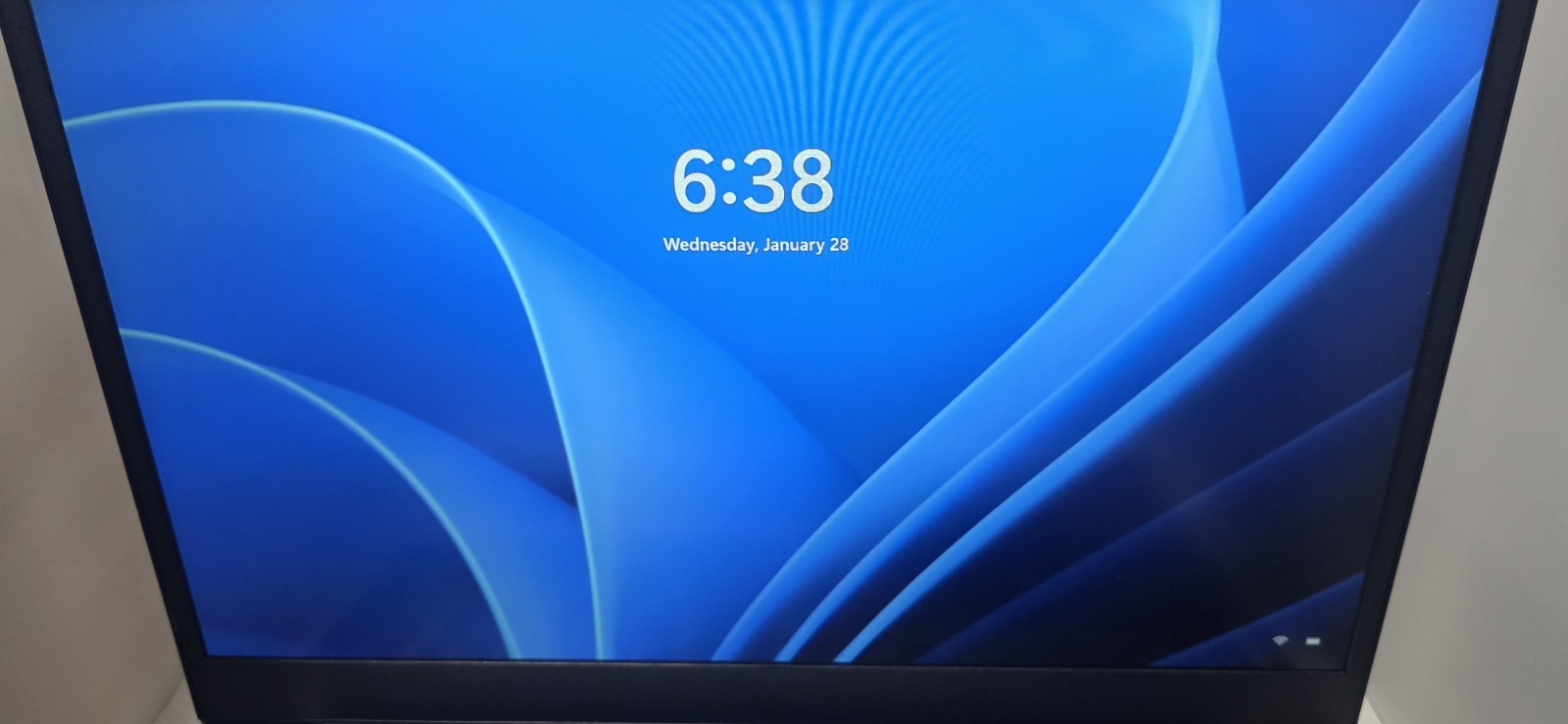 Lenovo IdeaPad 3 15ADA05 Ryzen 3 8GB 15.6″ Laptop Radeon Win11 Silver
