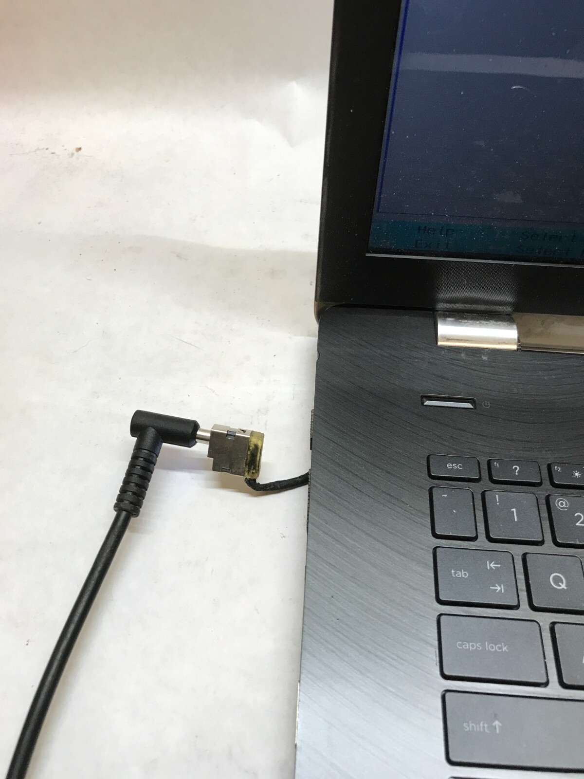 HP Pavilion 17-BS 17″ Unknown Specs NO RAM NO HDD/OS For Parts/Repair AS IS – DW