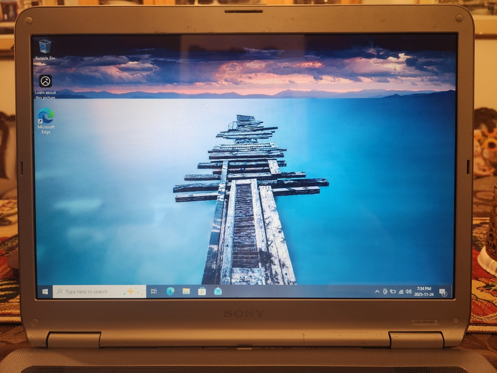 15.25″ Sony Vaio Laptop Intel Core 2 Duo 2.00GHz 3 GB DDR2 112GB SSD Win10 Pro
