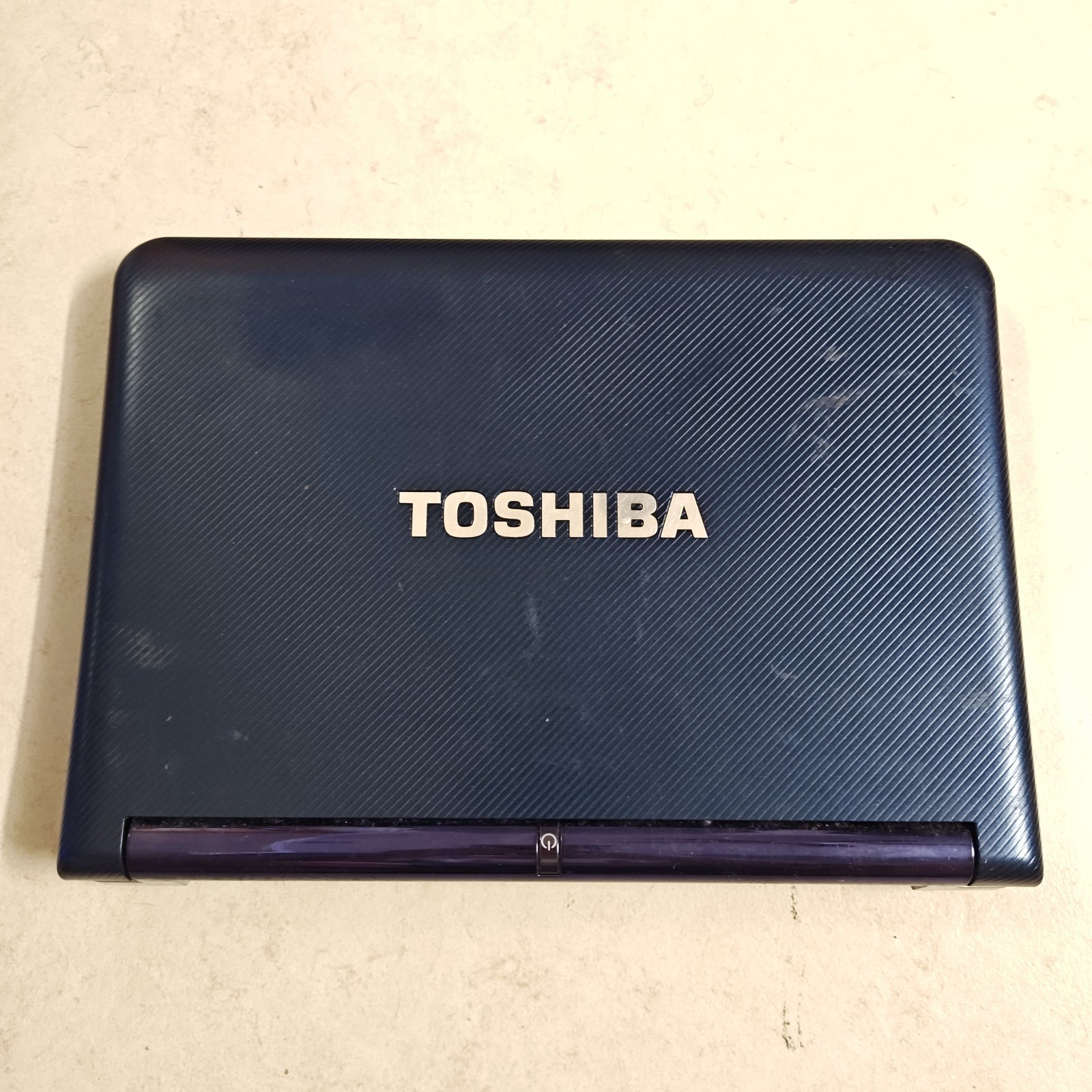 Toshiba NB305 Windows 7 Netbook – 250GB HDD/1GB RAM – READ DESC #3864