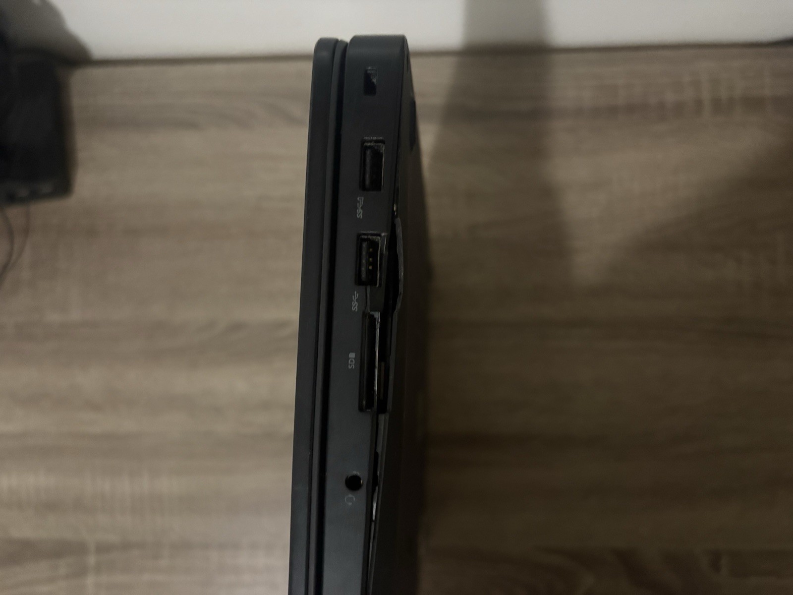 Dell Latitude i5 6th generation laptop computer windows 11