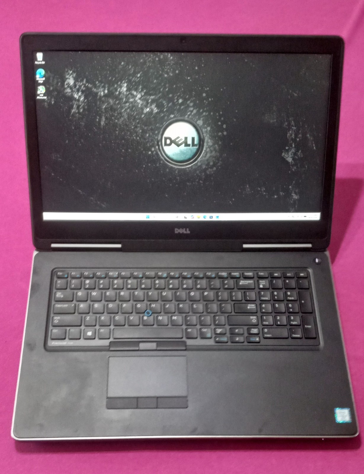 Dell Precision laptop 7720 i7-7820HQ 2.9-3.9Ghz 16GB 512GB NVIDIA “P5000” AX200