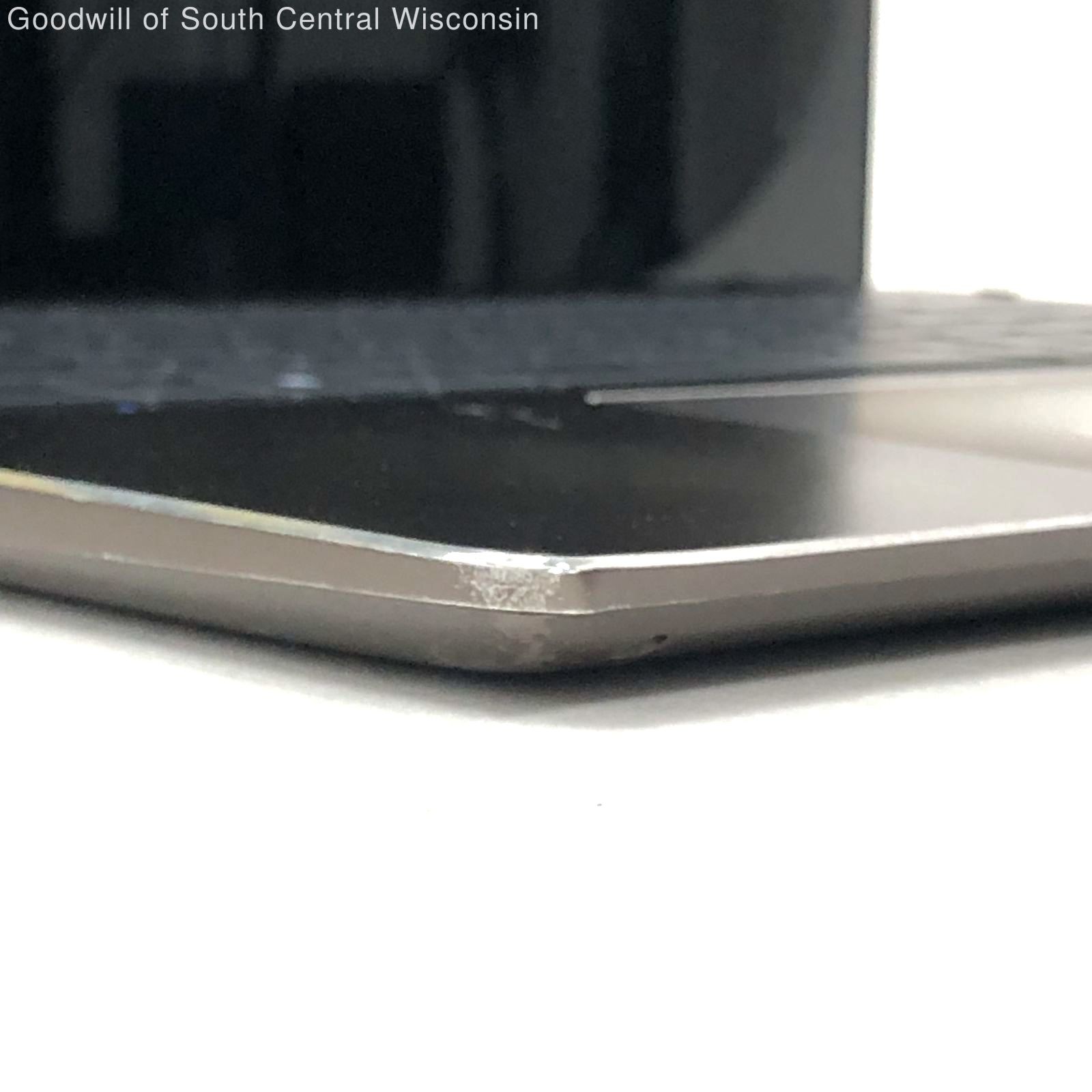 Dell Inspiron 7405 2n1/R5/8GB/256GB SSD/Cracked Screen/As-Is