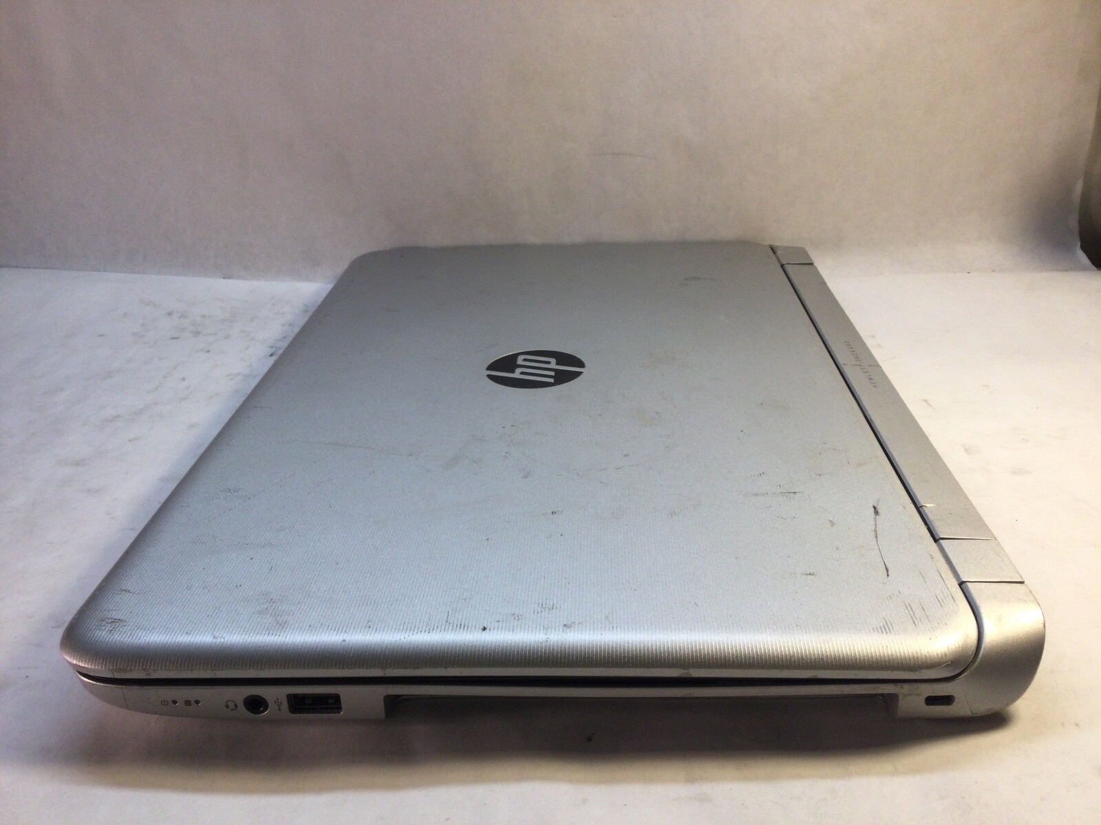 HP Pavilion 15-P066US 15″ Laptop Intel Core i3-4030U-NO POWER – MZ