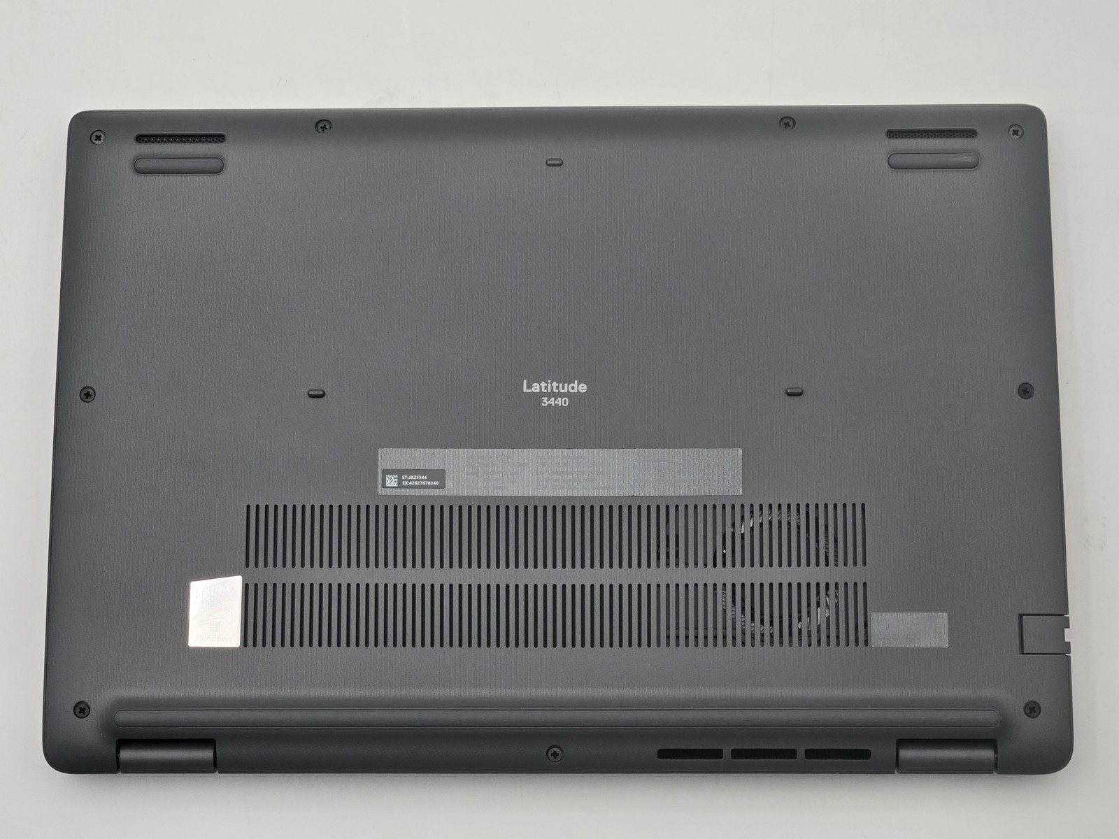 Dell Latitude 3440 14″ FHD 13TH I7-1355U 256GB SSD 16GB W11P Webcam