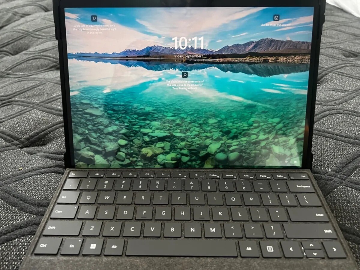 Microsoft Surface Pro 8 13″ (256GB SSD, Intel Core i5 11th Gen., 2.40 GHz, 8GB)