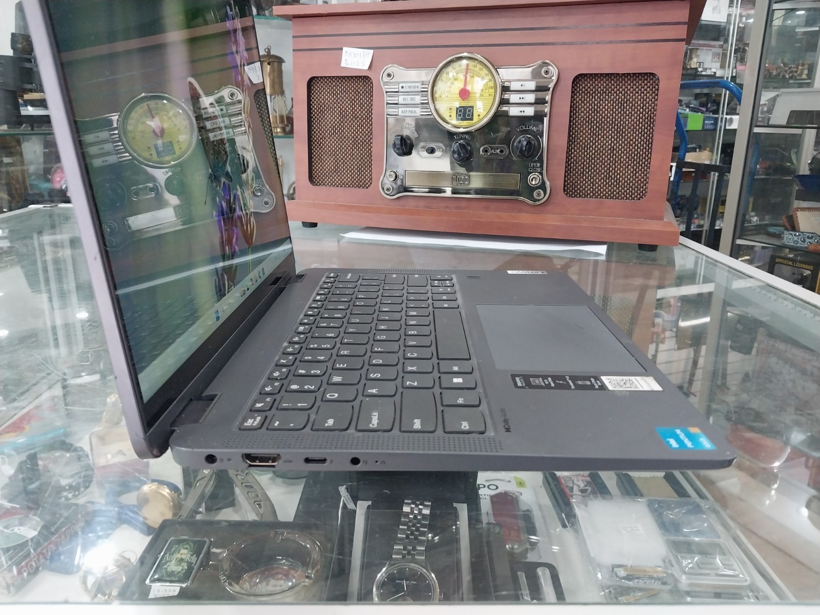 Lenovo Ideapad Flex 5 14IAU7 14″ 4GB RAM 128GB SSD WIN 11 HOME
