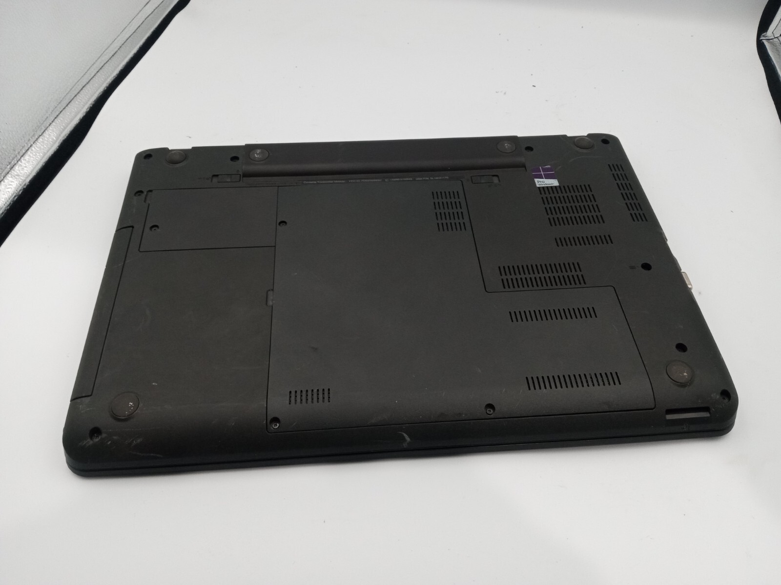 Lenovo Thinkpad E550 15″ Laptop Intel Core i5-5200U 8GB RAM – BOOTS – READ -RR