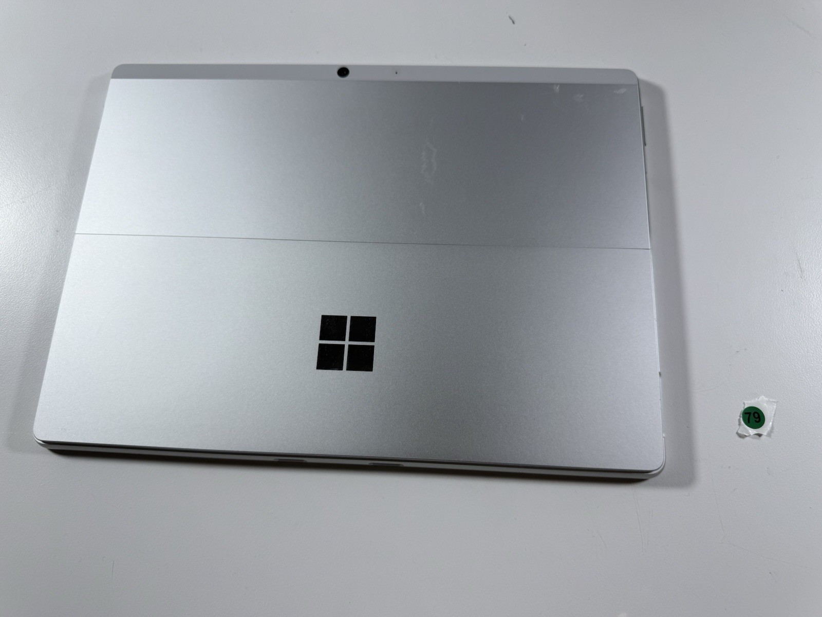 Microsoft Surface Pro 8 (1982) i5-1145G7 – 16GB RAM – 256GB 120Hz – Win 11 Pro