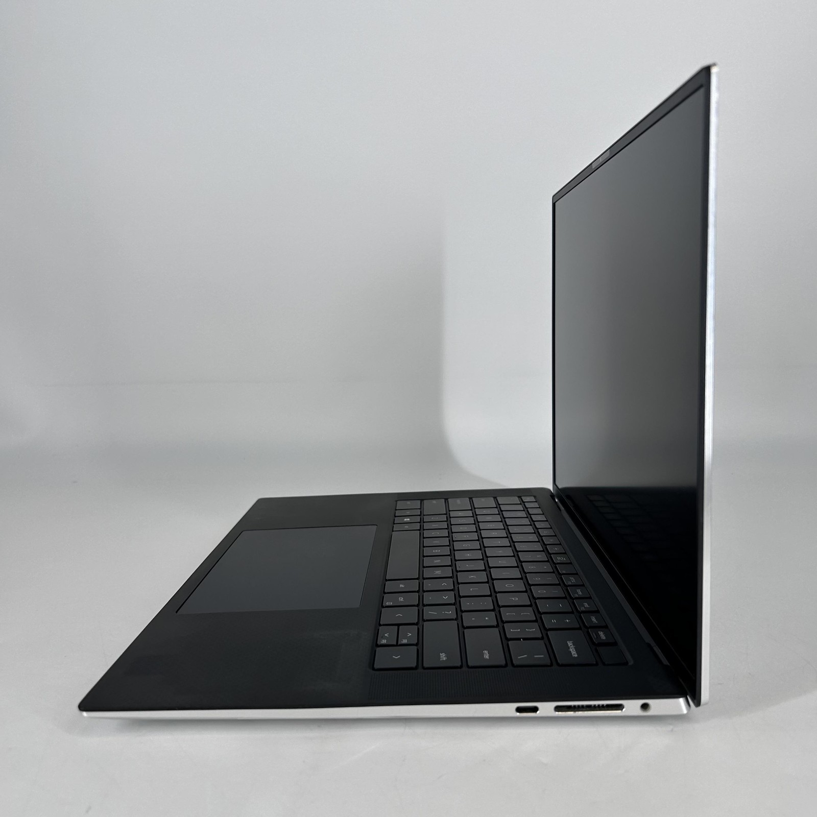 Dell XPS 15 9500 Silver FHD+ i7-10750H 2.60GHz 16GB 512GB SSD GTX 1650 Ti Good