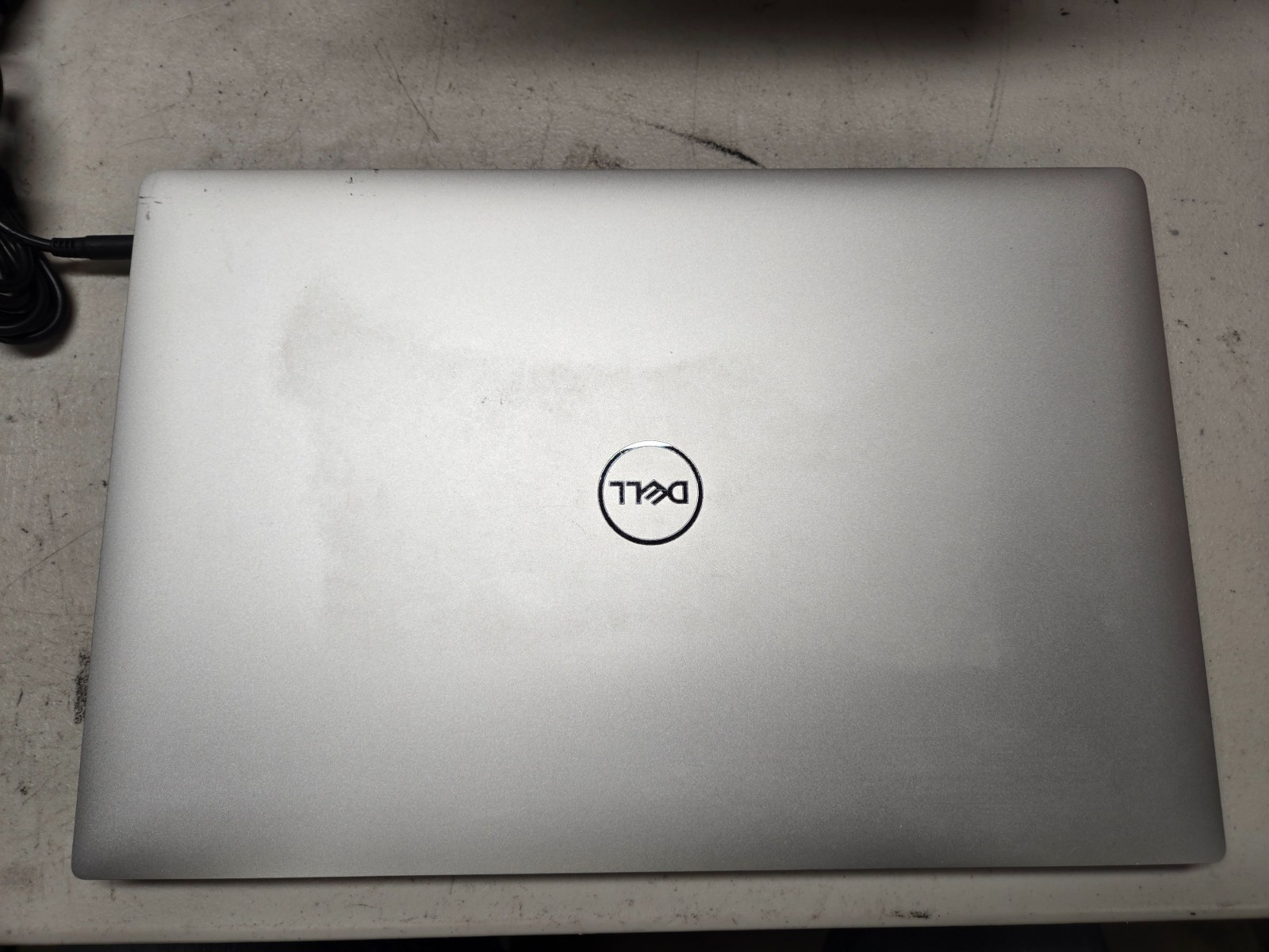 Dell XPS 15 9570 15″ Core i7-8750H 2.2GHz 16GB RAM 1TB SSD GeForce GTX 1050 Ti