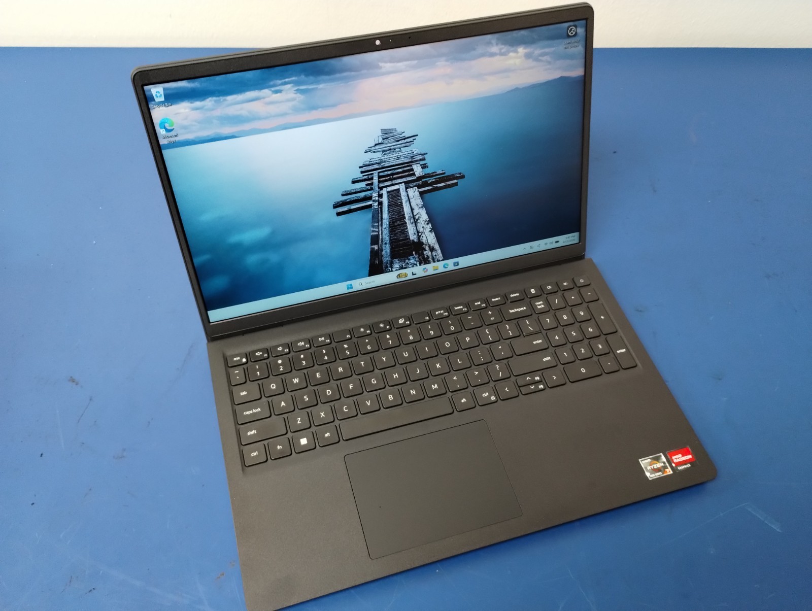 DELL 15 DC15255 G8MK9, AMD Ryzen 7 7730U, 2.00 GHz, 16 GB RAM, 512 GB NVMe SSD