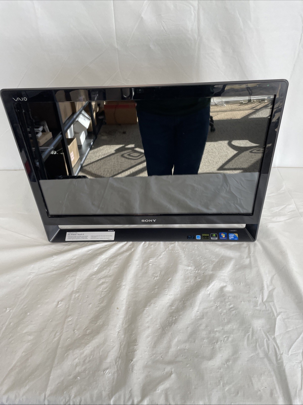 Sony VAIO VPCL114FX 24” All-In-One PC | Core 2 Duo | 4GB | Bad CD Drive | NO HDD