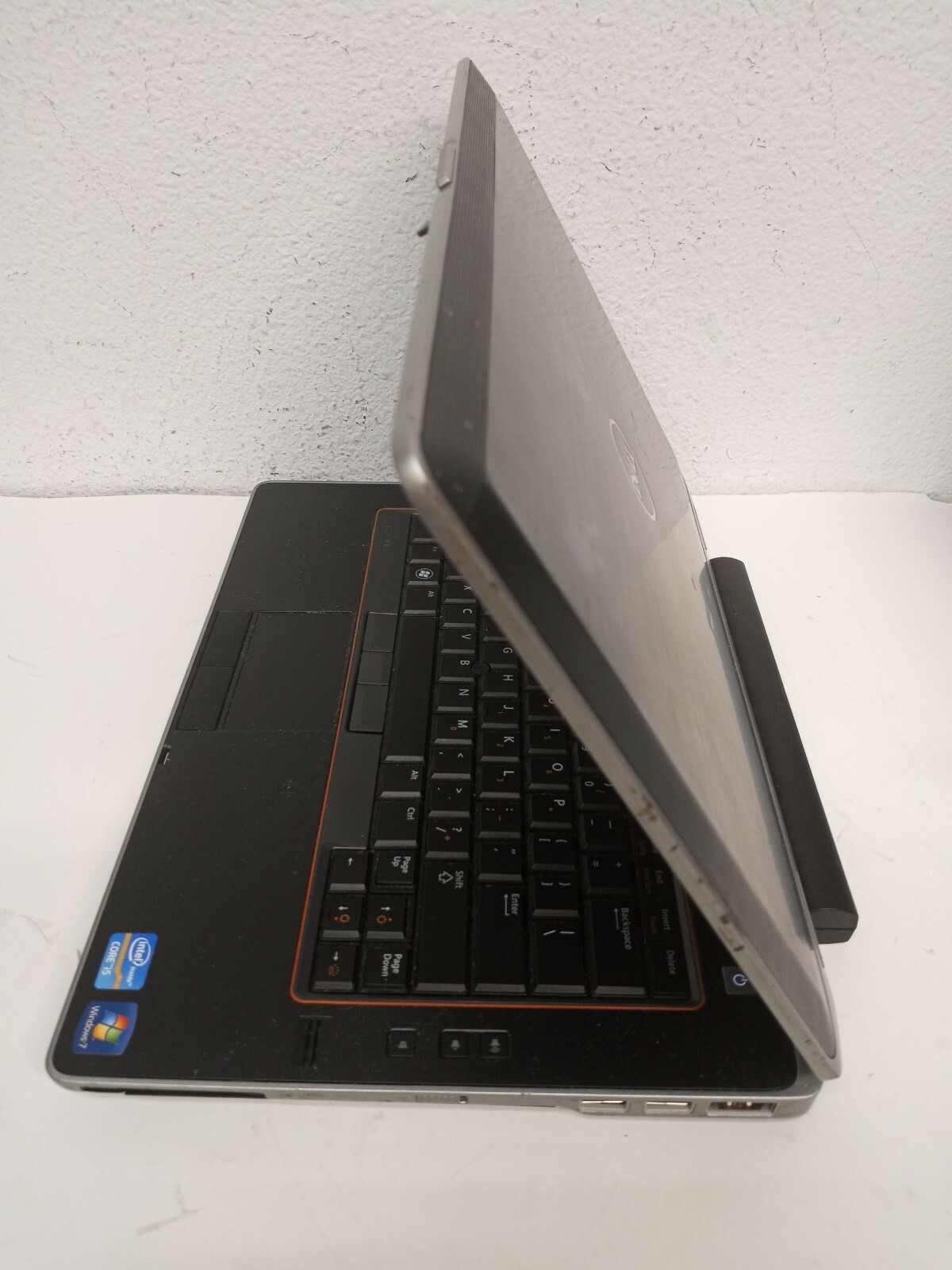 Dell Latitude E6420 14″ Intel Core i5-2410M 2.30GHz 8GB 500GB HDD BT DVD Win10