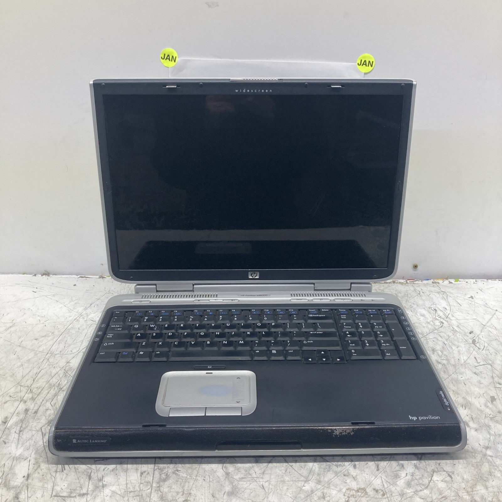 HP ZD8000 unknown cpu no power untested 1GB Ram no HDD