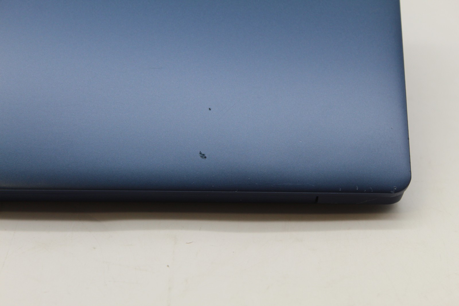 Lenovo IdeaPad Slim 3 15IRU8 Core i3-1315U 1.2GHz 8GB 256GB SSD PC1795862