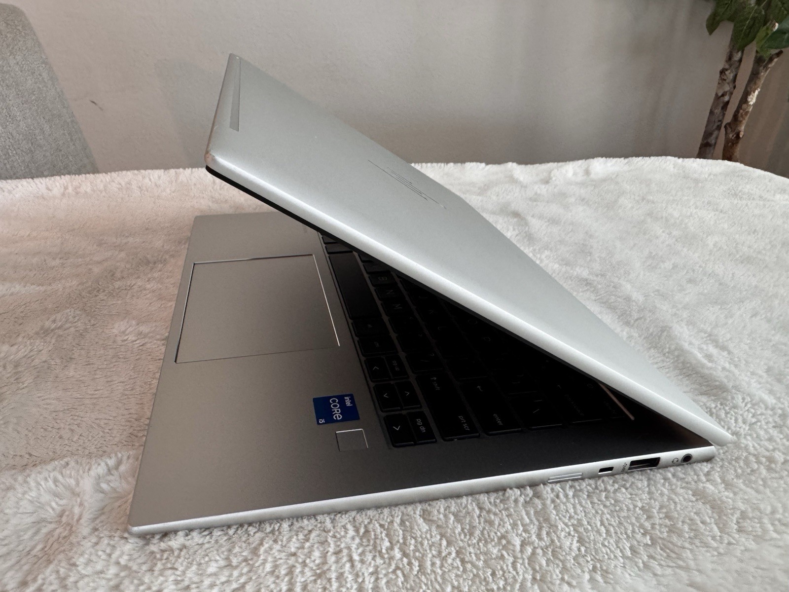 HP EliteBook 840 G9 14” i5-1245U 32GB RAM 512GB SSD Win11 Pro