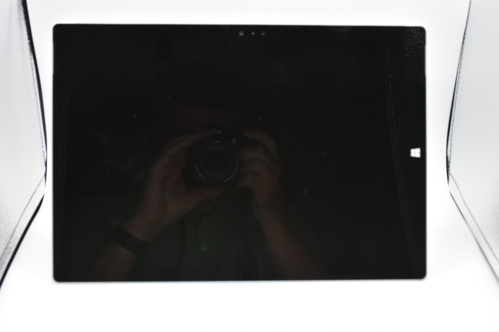 Microsoft Surface Pro 3 12″ Intel Core i7-4650U 8GB RAM 128GB SSD Windows 8.1 Pr