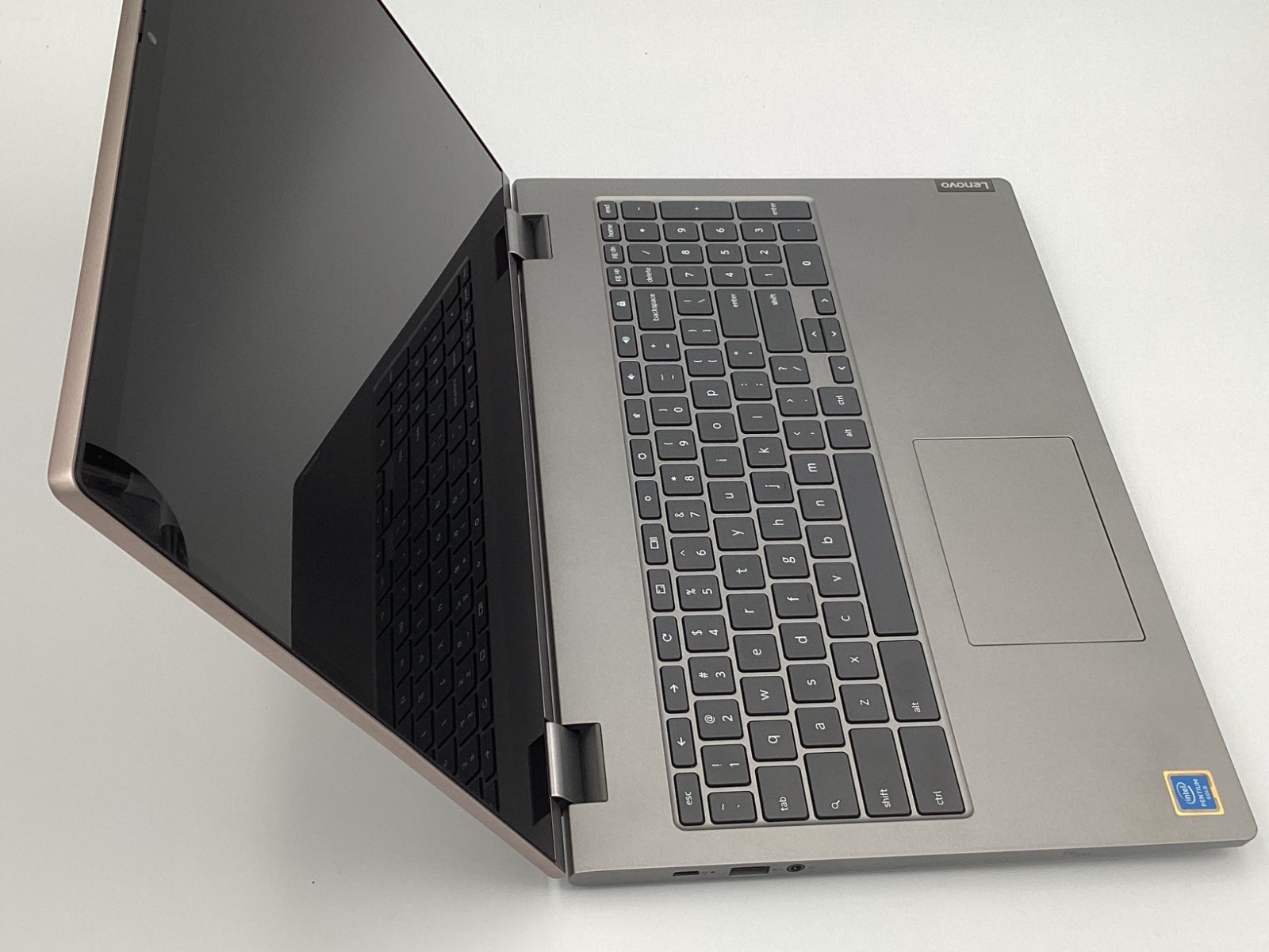 Lenovo Chromebook C340-15 15.6″ Touchscreen Intel Celeron 4GB RAM 64G 1920×1080