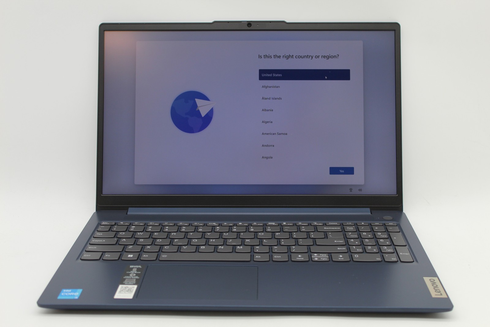 Lenovo IdeaPad Slim 3 15IRU8 Core i3-1315U 1.2GHz 8GB 256GB SSD PC1795873