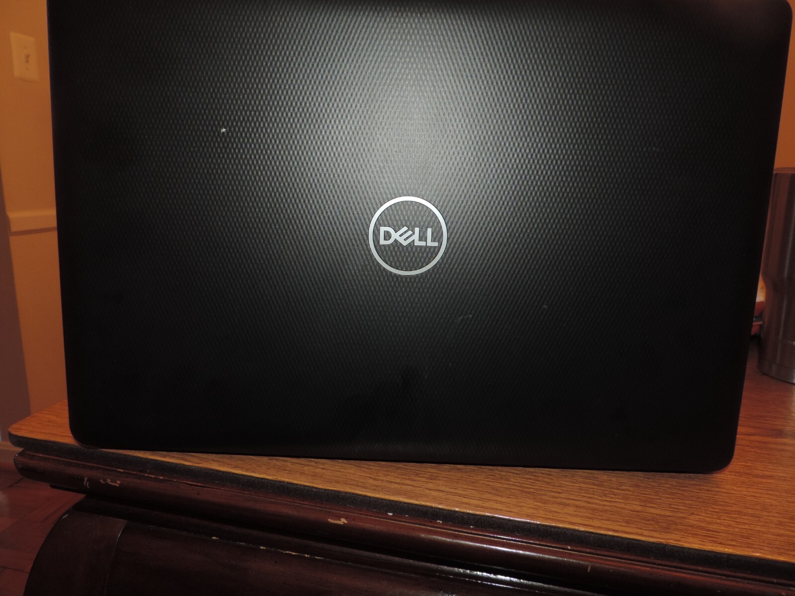 Dell Inspiron 3793, 2TB, 8GB RAM, i7-1065G7 W10H -web camera, wireless, dvd