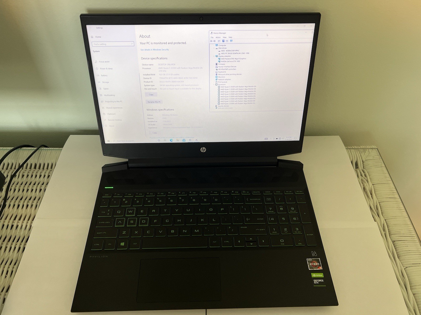 HP Pavilion Gaming Laptop 15-EC0013DX Ryzen 5 GTX 1050 16GB RAM 256GB + 1TB SSD