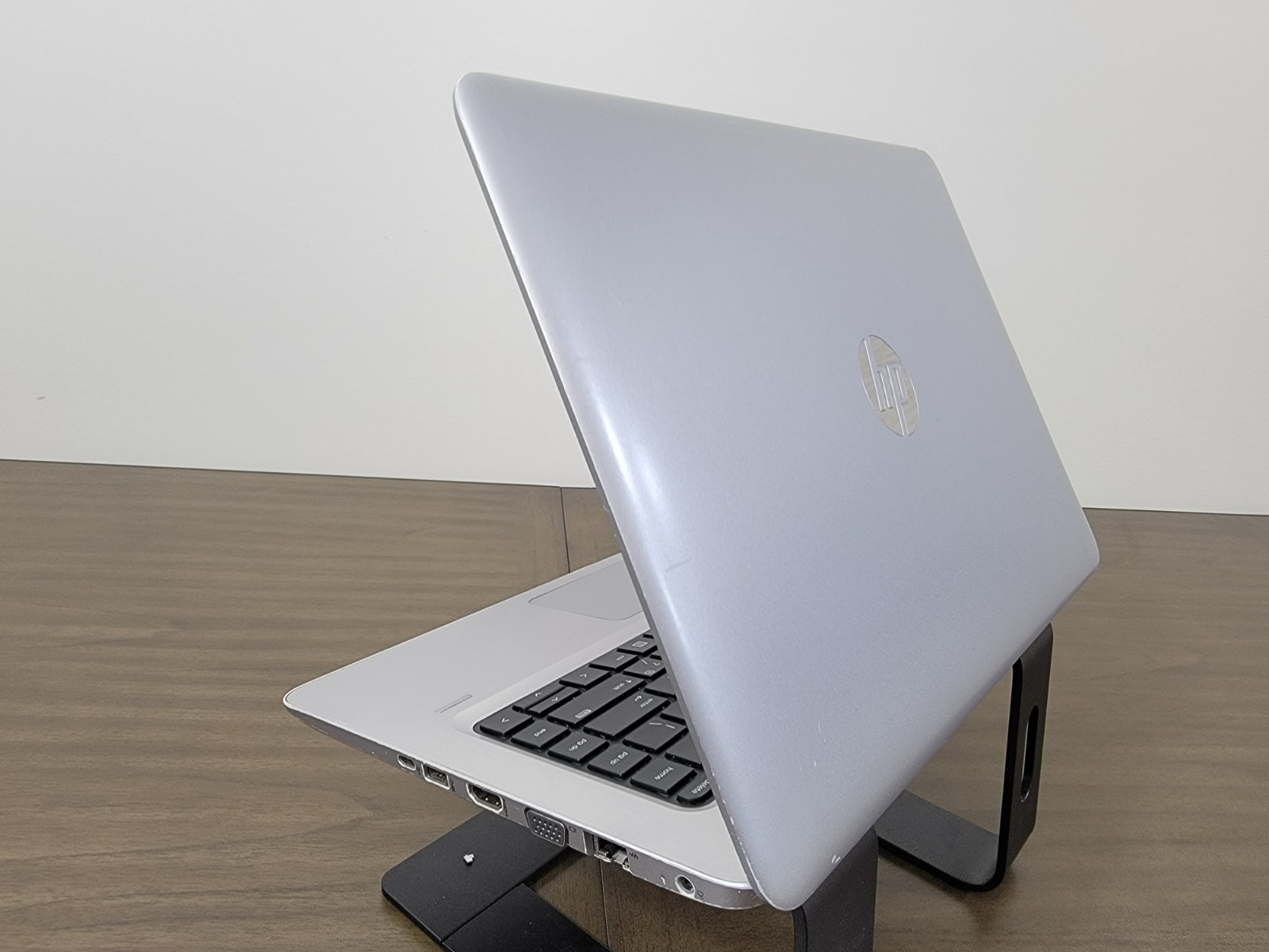 GOOD – HP ProBook 440 G4 Core i5-7200U @ 2.50 GHz 8 GB Ram 256GB SSD Win 10 Pro