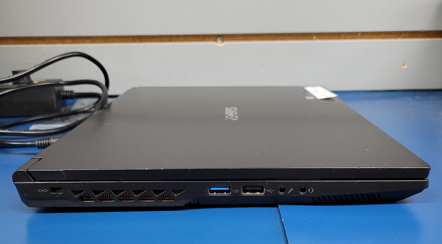 NP50RNC1 Clevo Sager 15.6″ i9-13900H 16GB RAM 1TB SSD GeForce RTX 3050 Win 11
