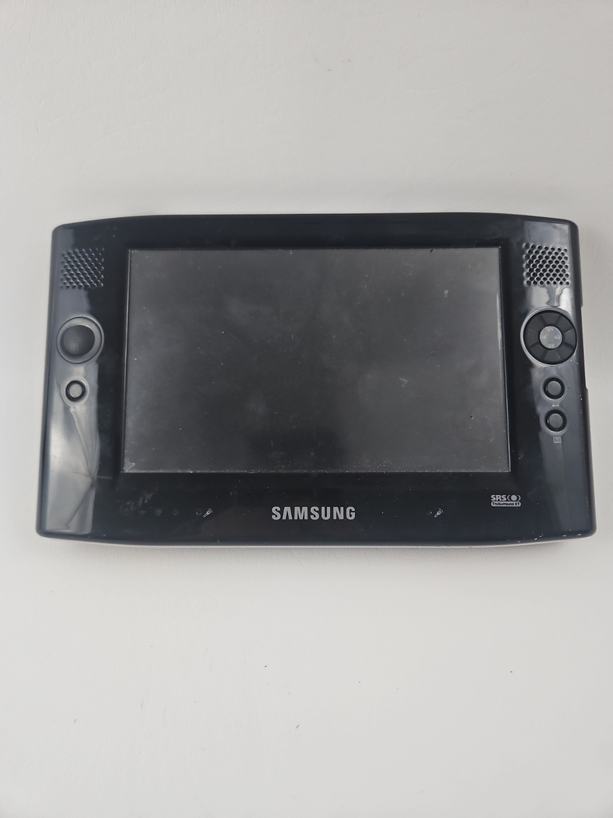 Samsung Q1 Ultra Tablet Handheld Computer Windows – NP-Q1 – No Charger / AS-IS