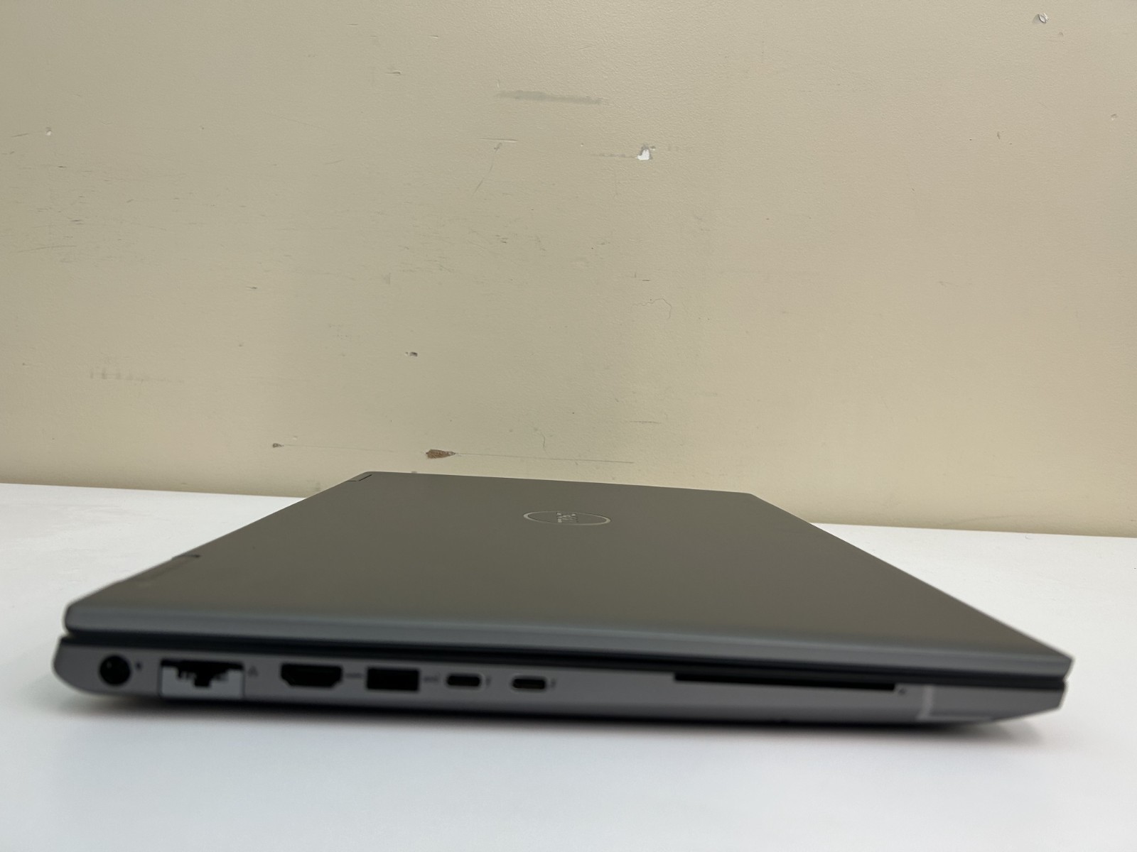 Laptop Dell Precision 7680 16″ Core i7-13850HX 128GB RAM 2TB SSD RTX 2000 Win 11