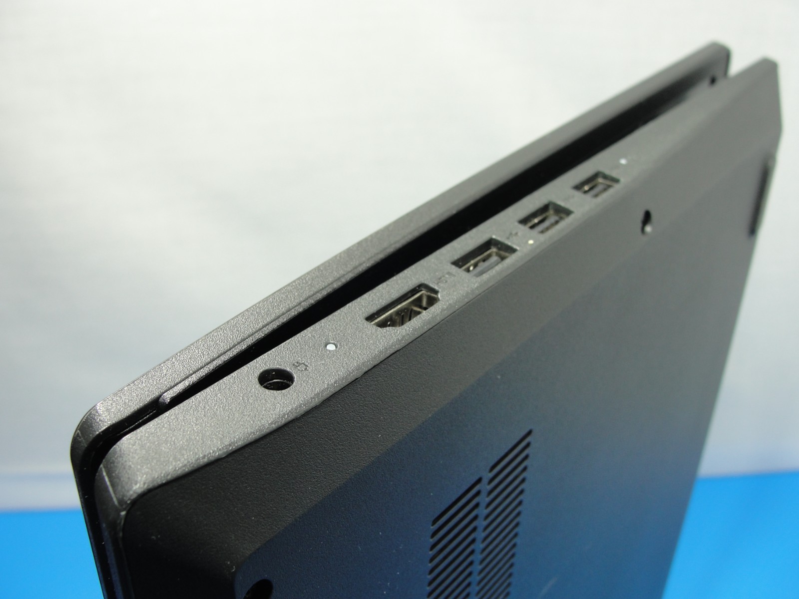 Lenovo IdeaPad S145-15API 15.6″ FHD AMD Ryzen 5 3500U 2.1GHz 8GB 256GB Win11Home