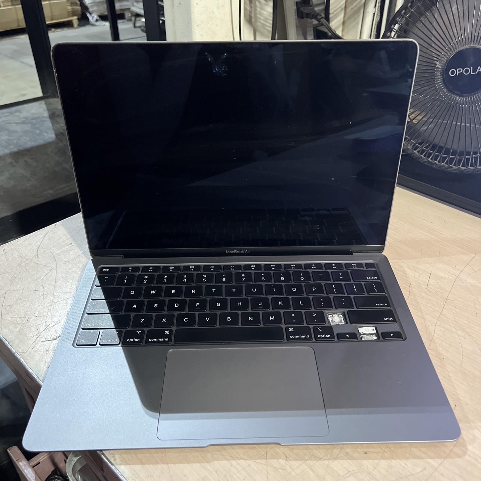 APPLE MACBOOK AIR 13″ SCISSOR, 2020 CORE I3-1000NG4 1.1GHZ 8GB RAM 256SSD *
