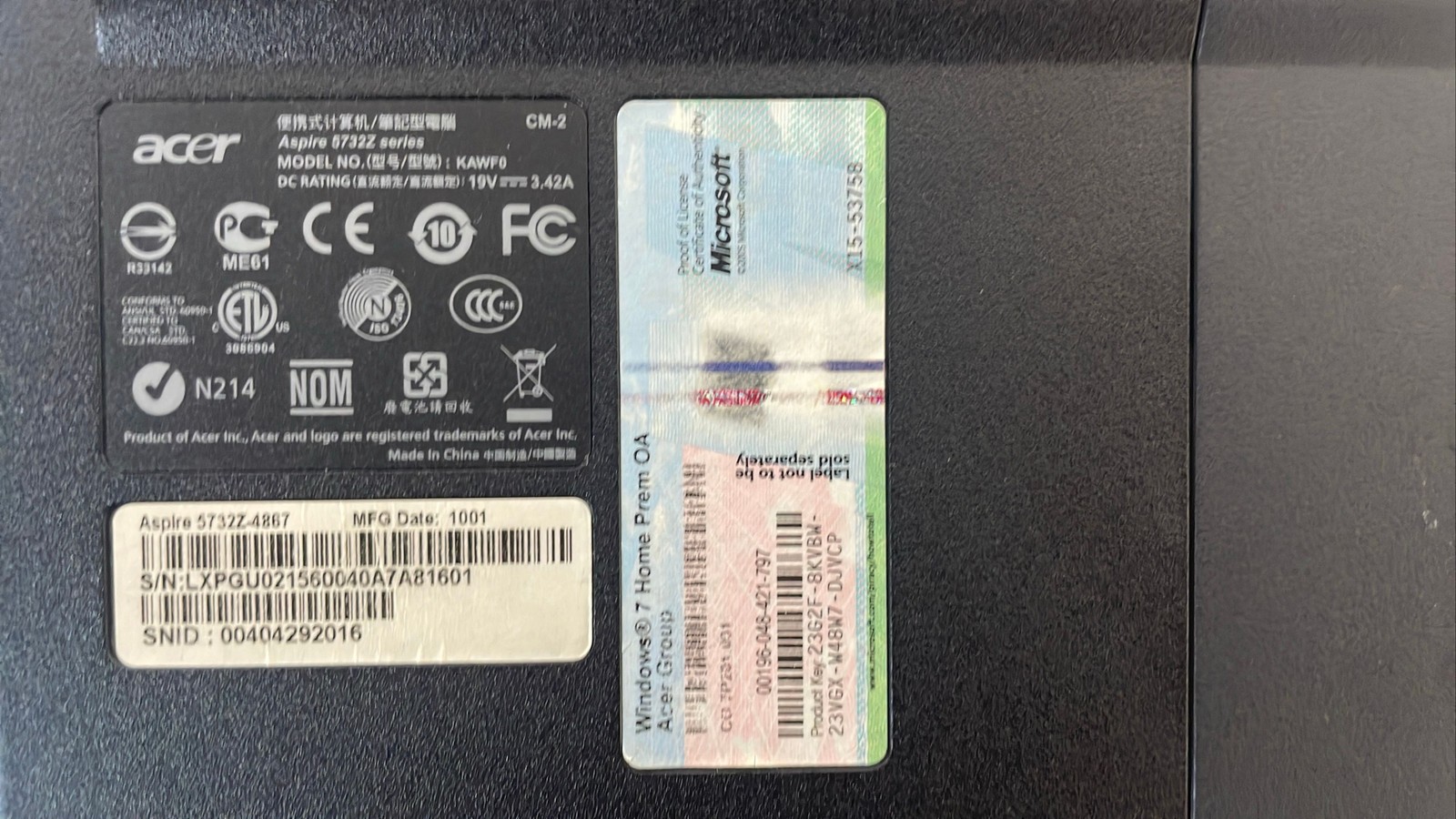 Acer Aspire 5733Z-A867 15.6″ Laptop No HDD Battery Black