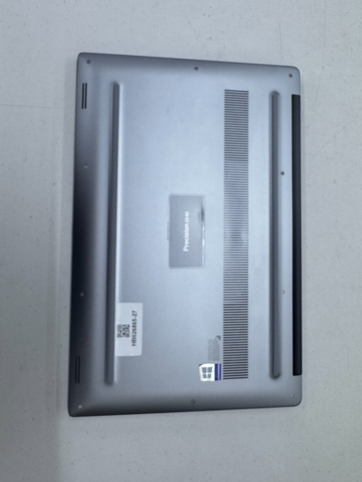 Dell Precision 5540 15.6″ i9-9980HK 16GB RAM 512GB SSD Windows 11 Pro